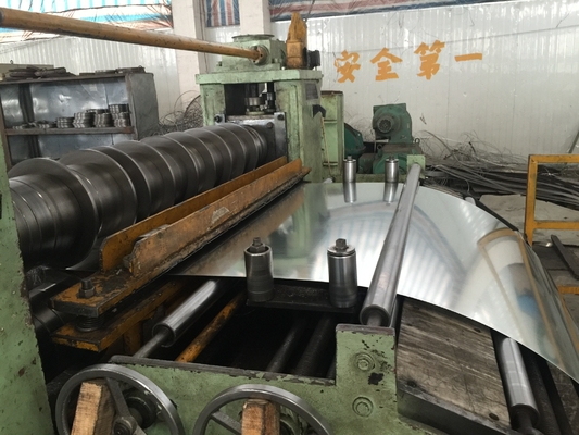 MAZS (0.2-1)x600 स्लिटिंग लाइन का उपयोग कोल्ड रोलिंग, गैल्वेनाइज्ड कॉइल, डिकॉयलिंग, स्लिटिंग और रीकॉइलिंग के लिए किया जाता है