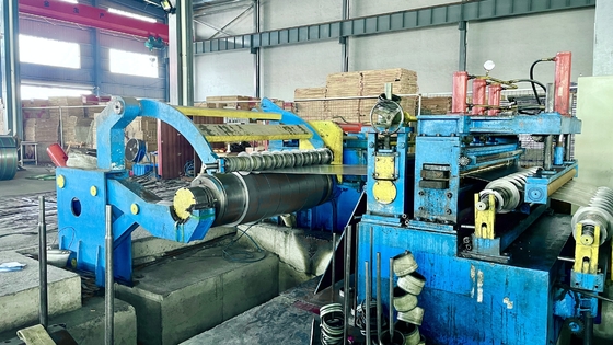 कार्बन प्लेट के लिए स्वचालित हाई स्पीड स्टील शीट स्लीटिंग मशीन