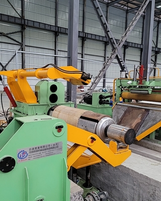 1 वर्ष की वारंटी 7.5KW स्टील शीट स्लिटिंग मशीन