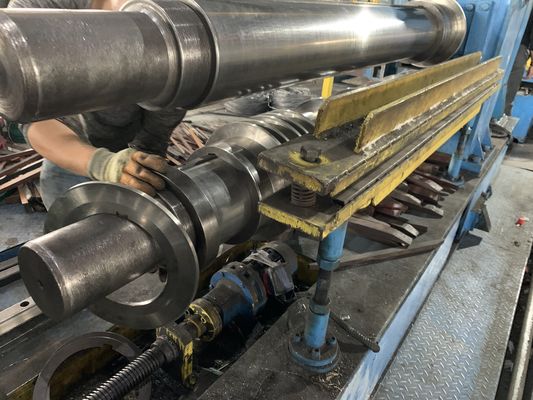 भारी हाइड्रोलिक डकोइलर के साथ 60 मीटर / मिनट हाई स्पीड स्लीटिंग मशीन