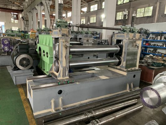 एमए- (4-16) × 2200 मिमी शीट स्लीटिंग लाइन का उपयोग कोल्ड रोलिंग सामग्री के लिए किया जाता है, उच्च गति स्लीटिंग सटीकता 0.05 मिमी से कम।